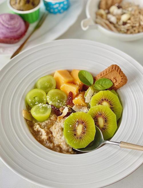 减肥时早餐要吃什么水果好