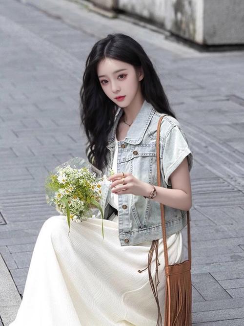 短款的短袖怎么搭配什么外套