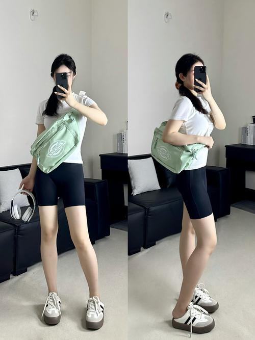 薄荷绿包怎么搭配图片