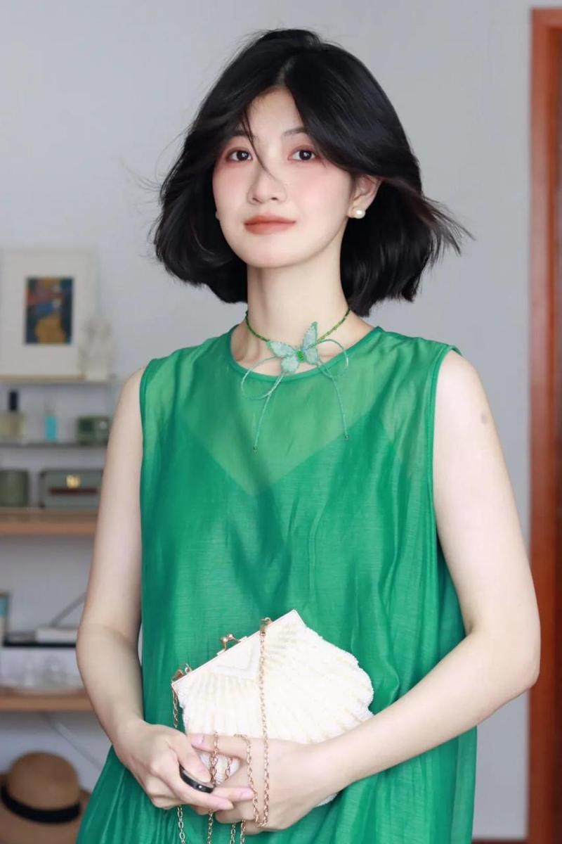 波波头夏天怎么搭配图片欣赏