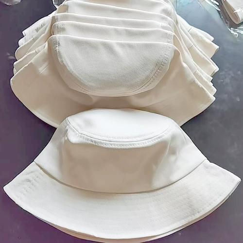 头小适合戴什么帽子