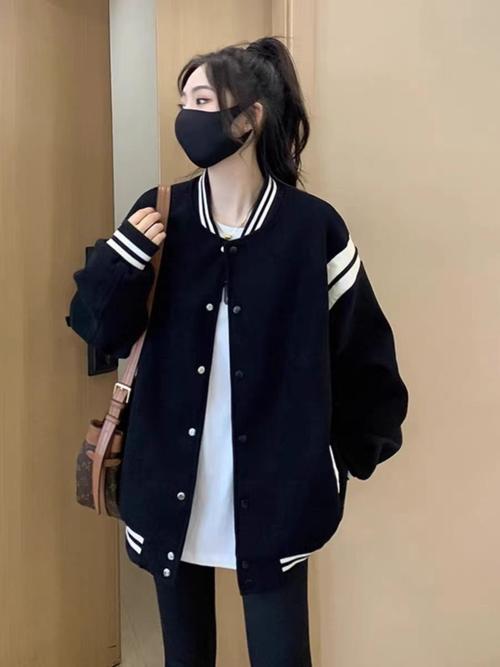 棒球服夹克外套怎么搭配什么裤子