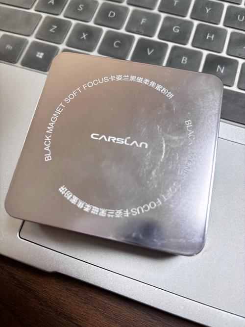 卡姿兰最新款粉饼