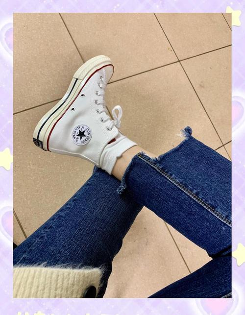 白色的高帮鞋怎么搭配什么裤子好看吗