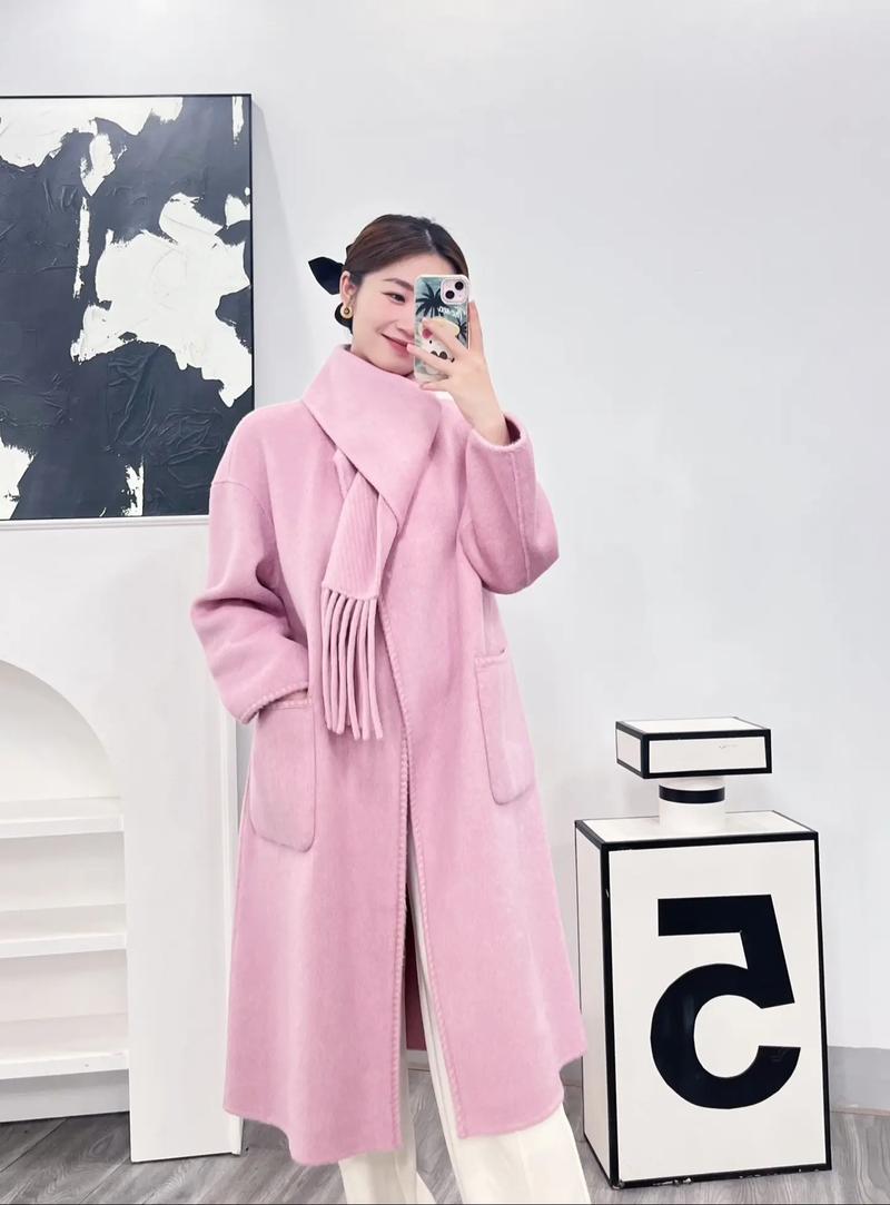 紫粉色的衣服怎么搭配