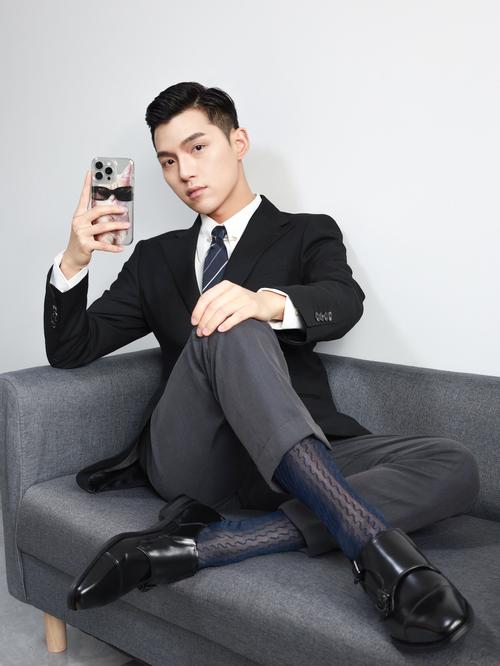 正装里面怎么搭配