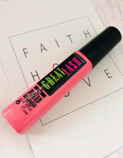 美宝莲睫毛膏最新