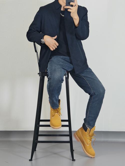 休闲夹克配什么裤子