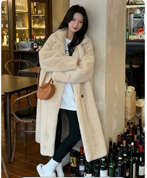 长款貂绒外套怎么搭配衣服