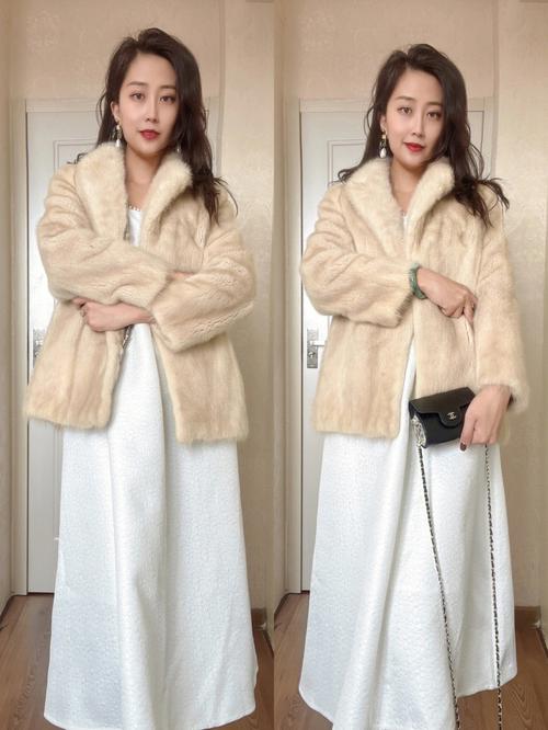 米色皮草无袖怎么搭配图片欣赏