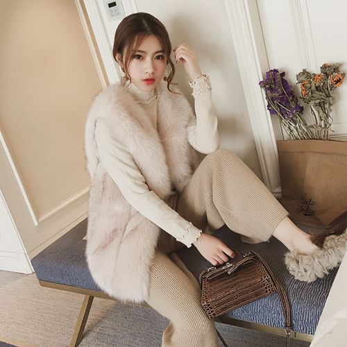 米色皮草无袖怎么搭配图片欣赏