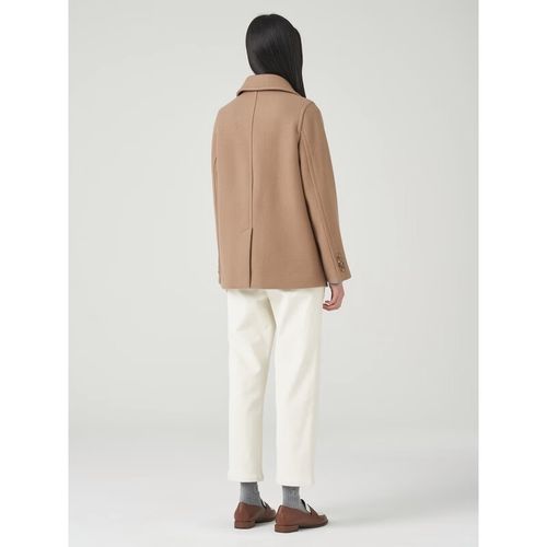 土黄色休闲短风衣怎么搭配