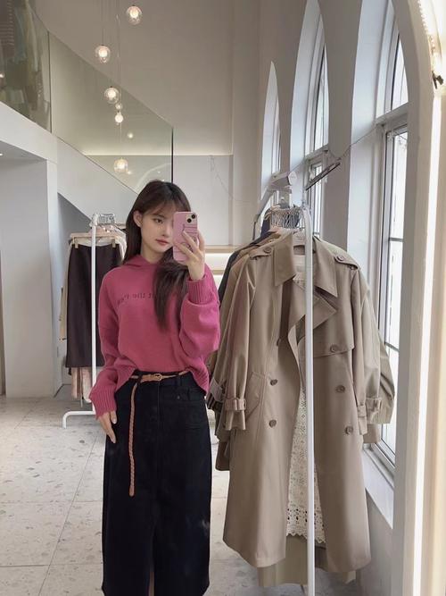 玫红色毛衣怎么搭配鞋