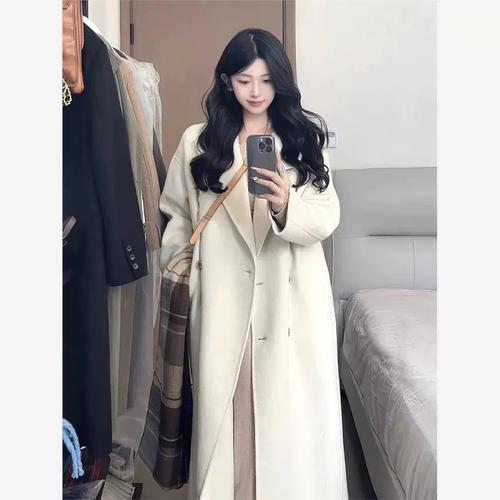 韩版白色毛呢怎么搭配