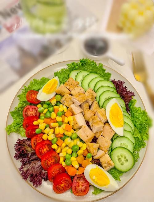 蔬菜沙拉什么时候吃减肥