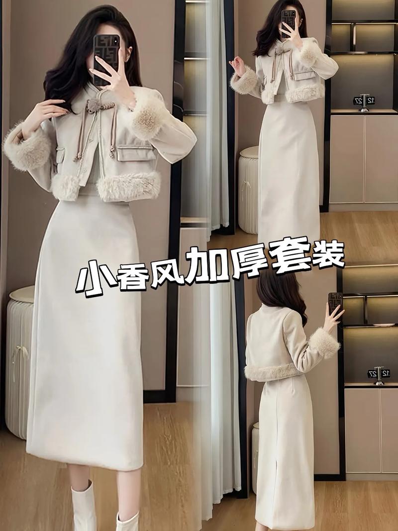 冬季浅色蓬蓬裙怎么搭配衣服