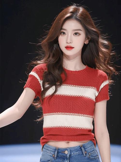 红白条纹短袖怎么搭配