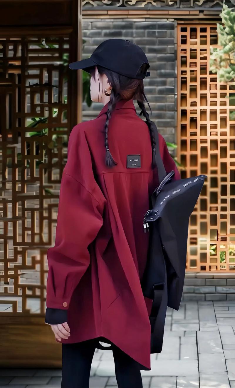 红衬衣怎么搭配外套