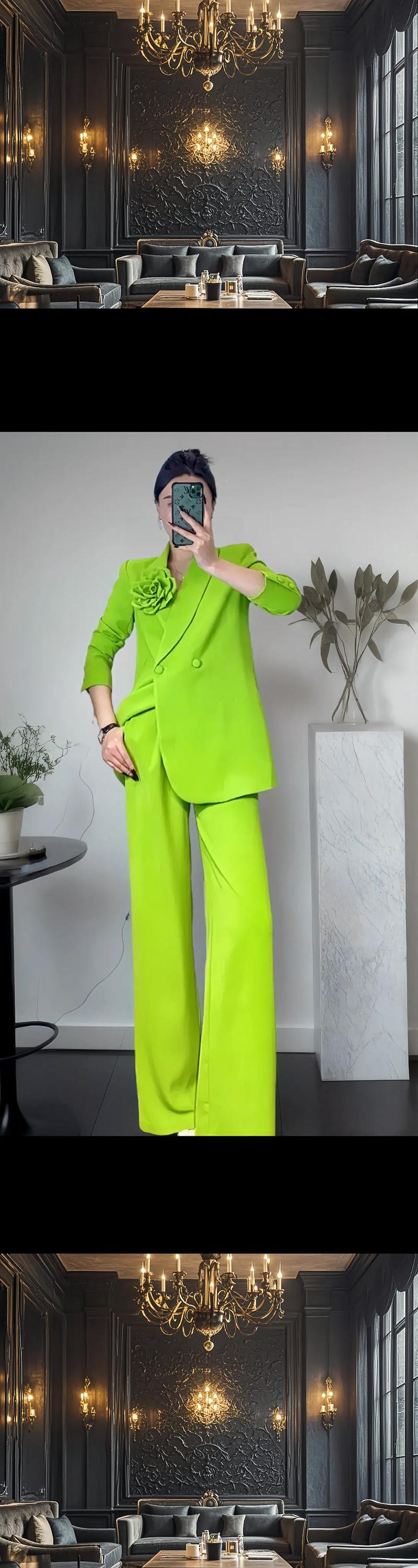 翠绿色衣服怎么搭配