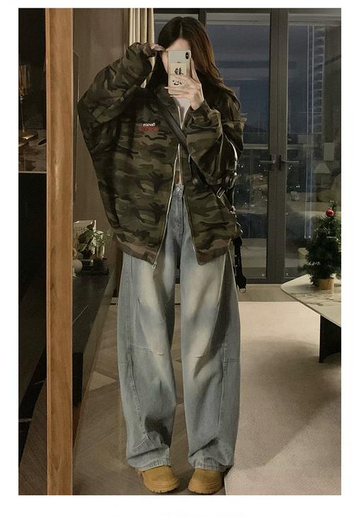 迷彩外套怎么搭配潮