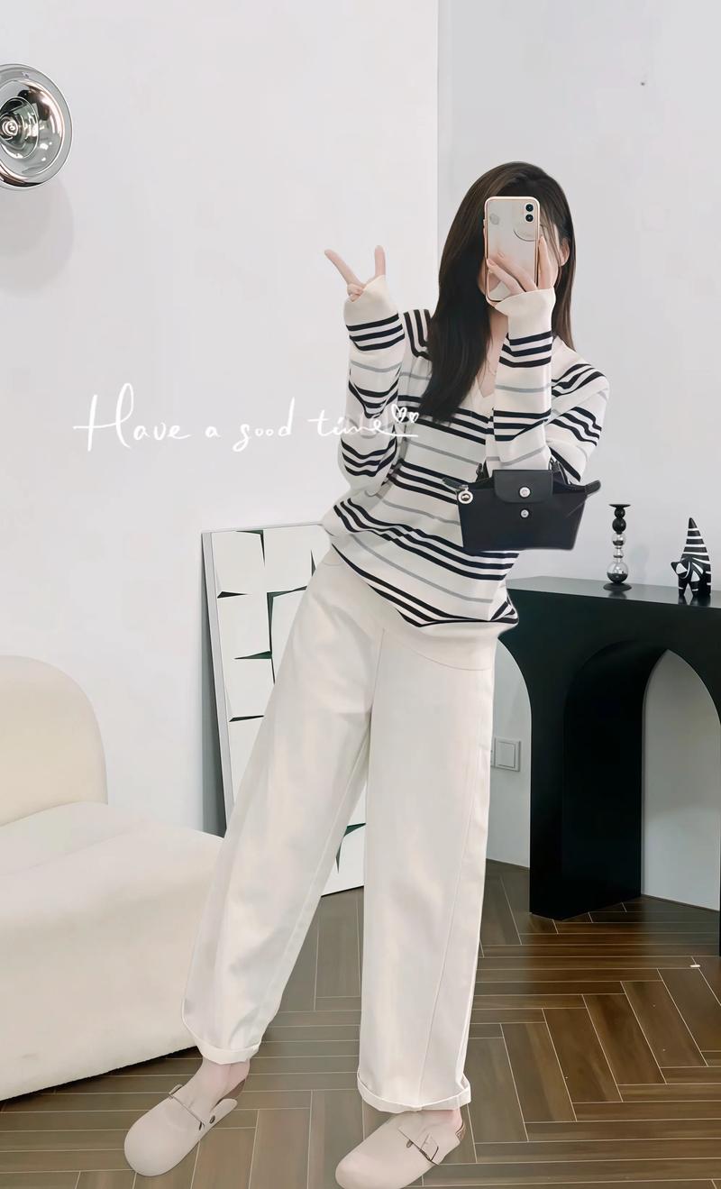 横条纹毛衣怎么搭配