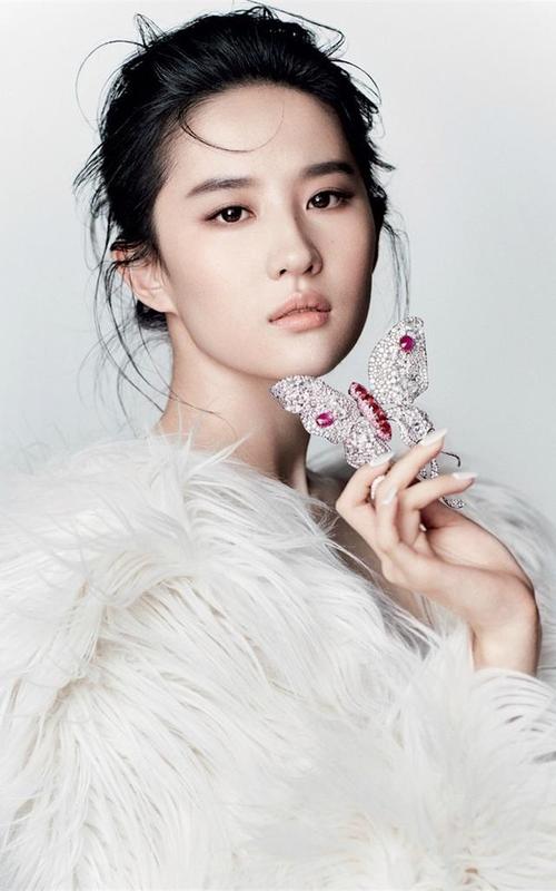 鹅蛋脸是什么样的