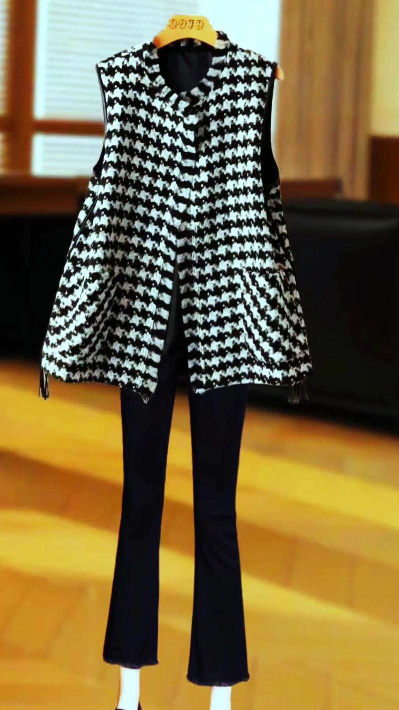 格子背心外套怎么搭配图片