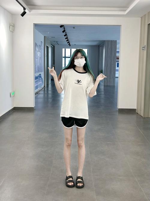 高中生怎么搭配穿衣服