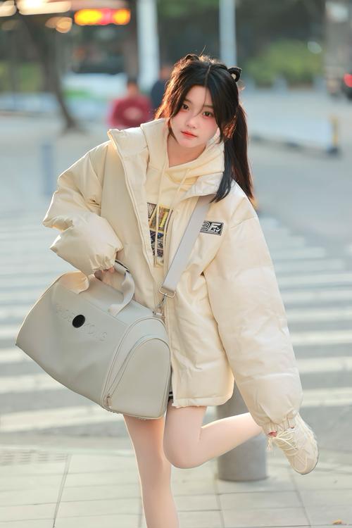 高中生怎么搭配穿衣服