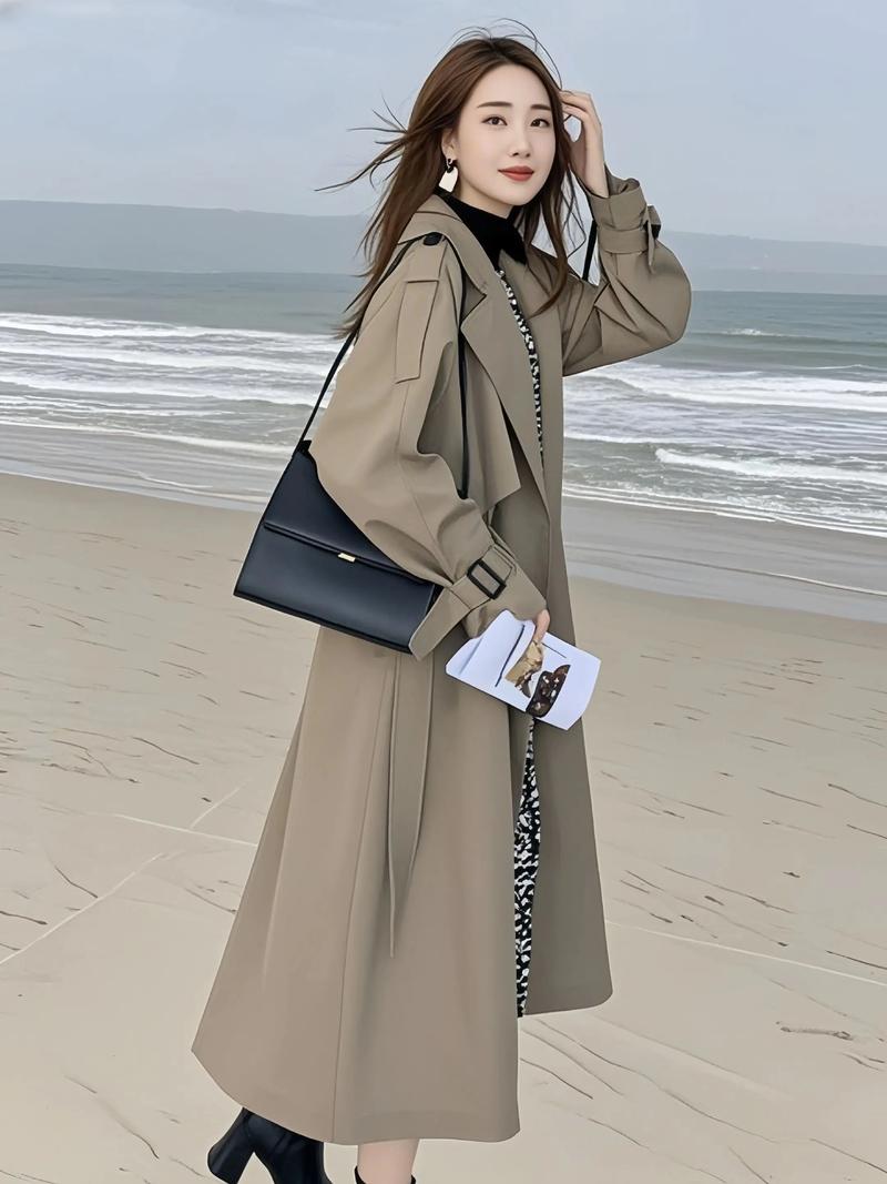 风衣买偏大了怎么搭配