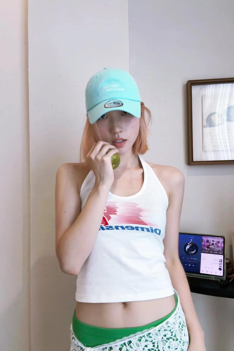 薄荷绿怎么搭配帽子