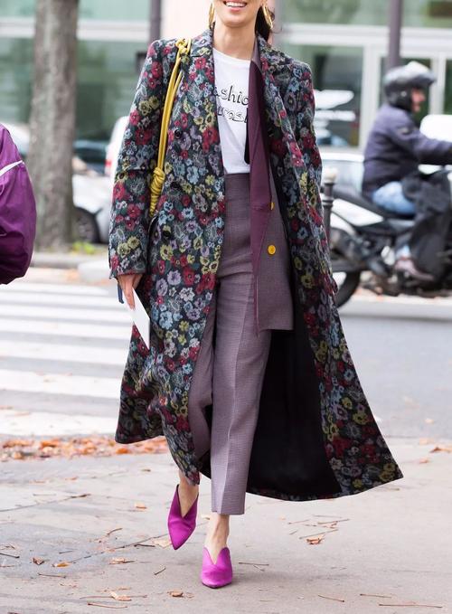 花大衣怎么搭配