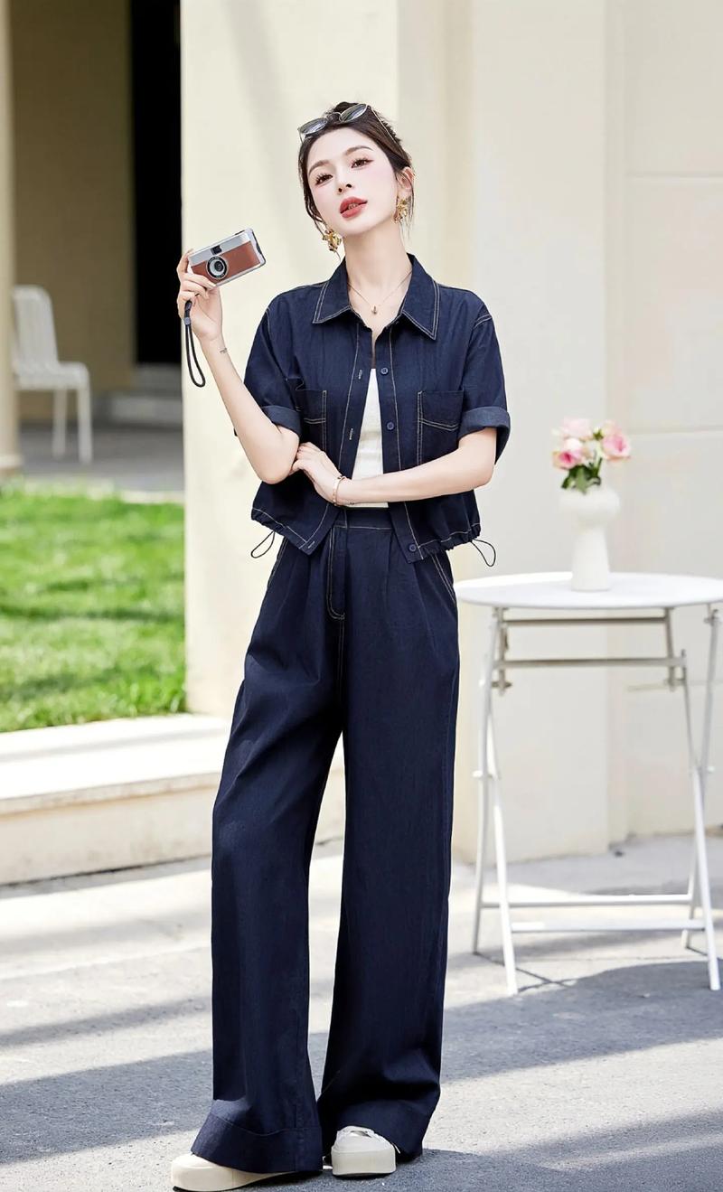 牛仔套装配什么鞋子