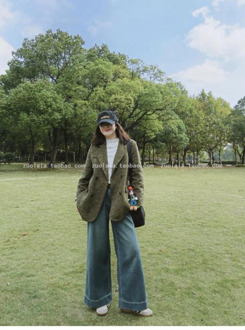 绿色外套怎么搭配裤子