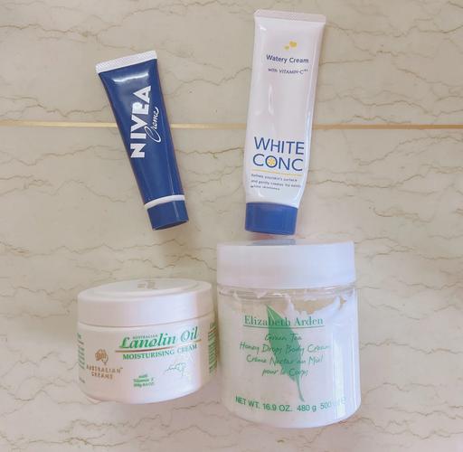 保湿乳霜是什么