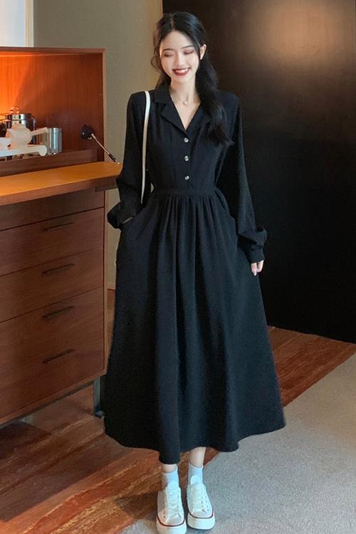 长袖连衣裙怎么搭配鞋子