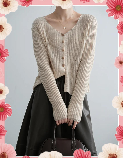 米白色针织衫怎么搭配