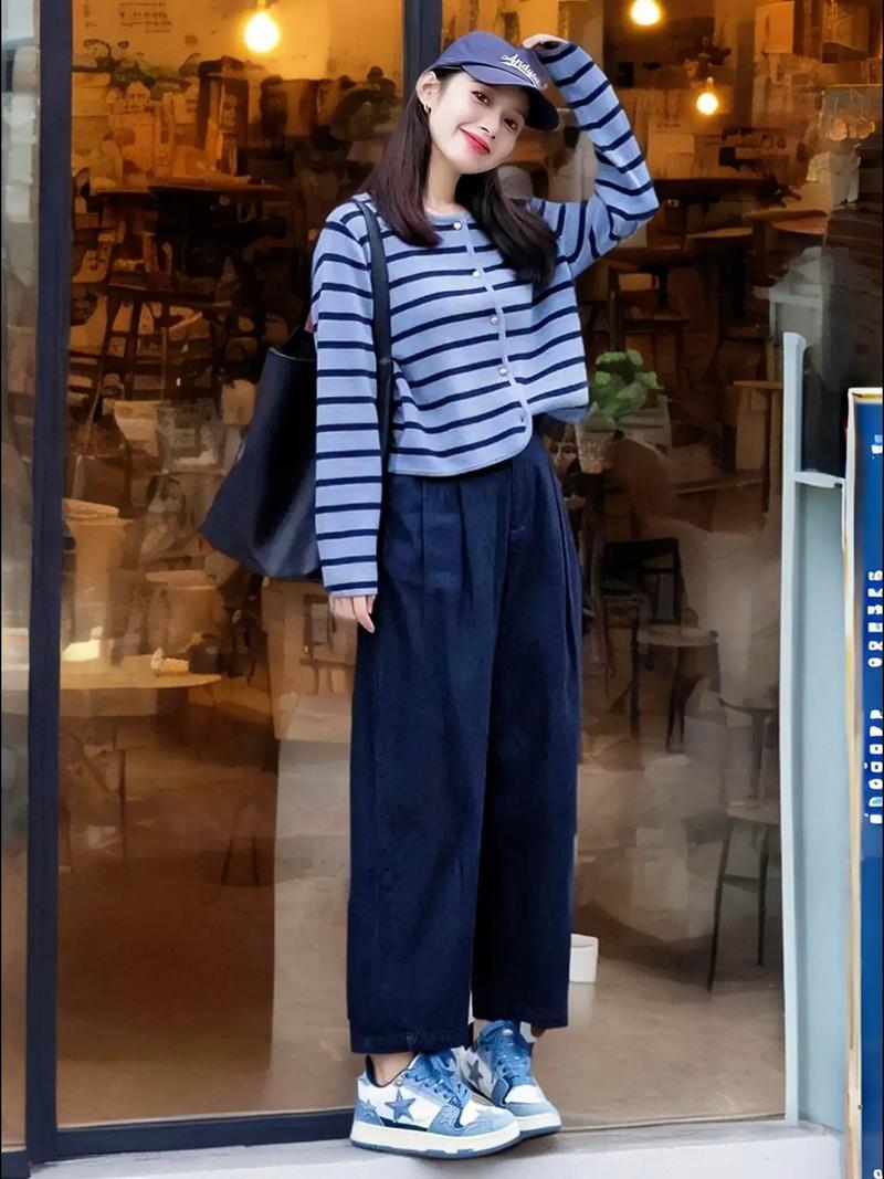 条纹裤怎么搭配图片