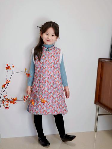 夹棉无袖旗袍怎么搭配