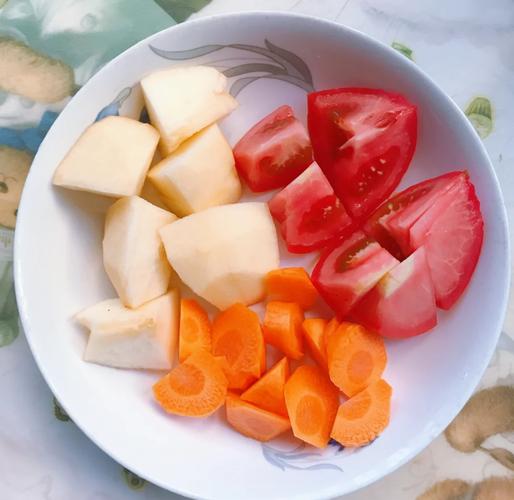 西红柿和什么榨汁