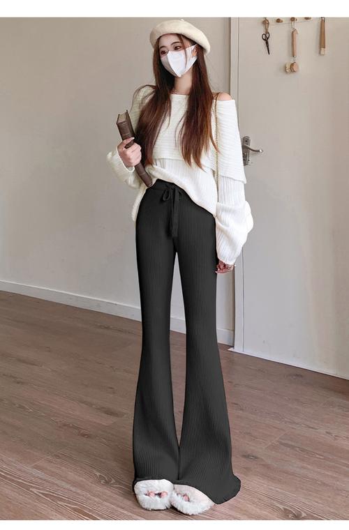 流苏小喇叭裤怎么搭配