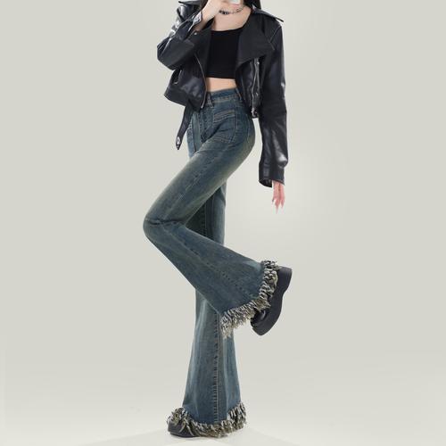 流苏小喇叭裤怎么搭配