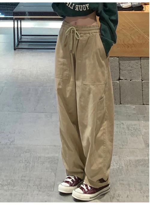 宽裤子怎么搭配