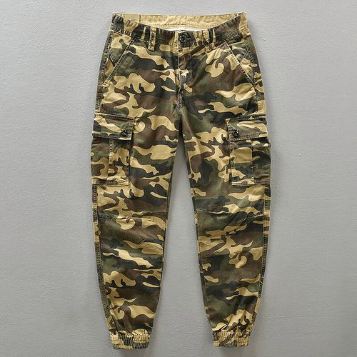 红色迷彩裤怎么搭配