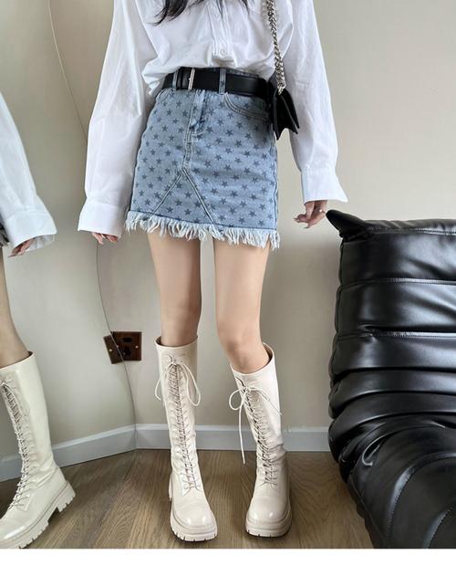 系带长靴怎么搭配