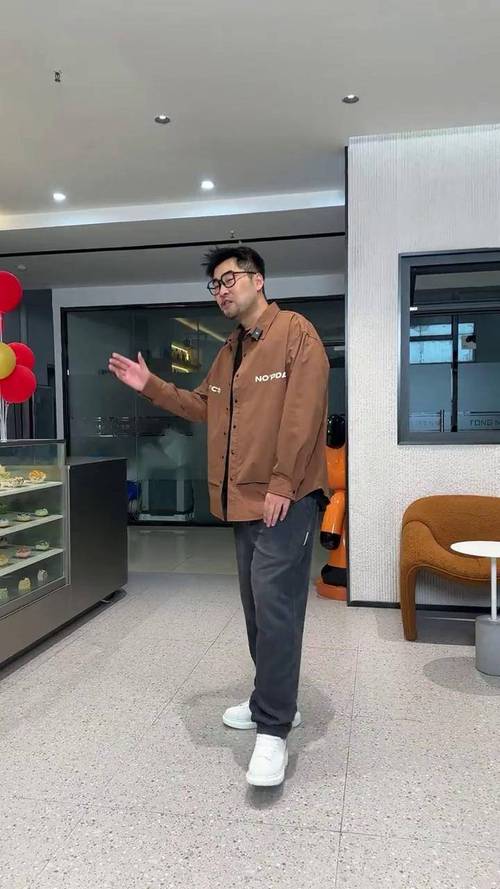 肥胖的男人怎么搭配服装