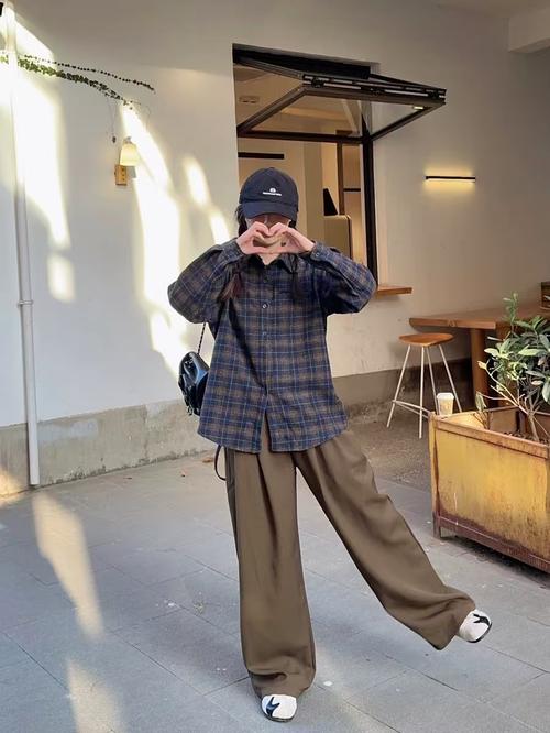 长衬衣怎么搭配外套图片