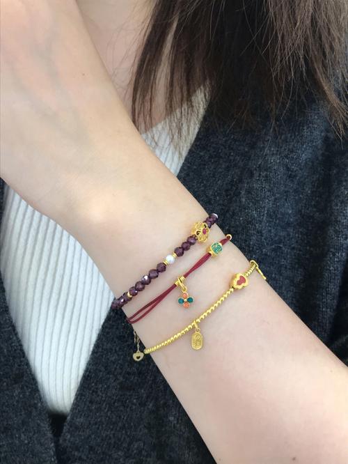 石榴石搭配什么好看