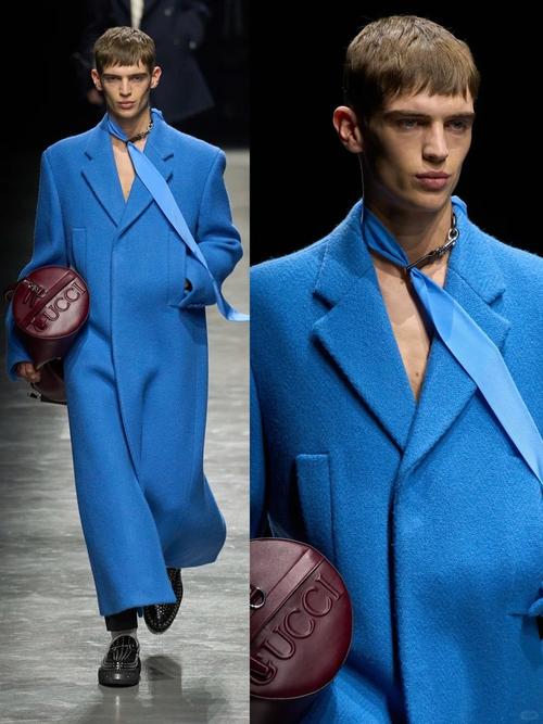 淡蓝色风衣怎么搭配