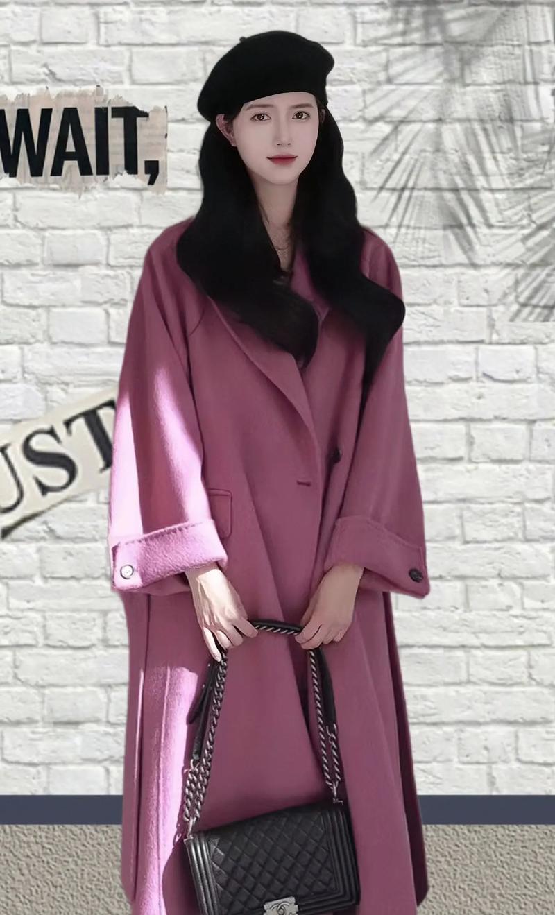 粉色毛呢大衣怎么搭配鞋子